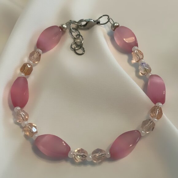 Pink Cat's Eye Twist Bead Bracelet - Picture 1 of 3
